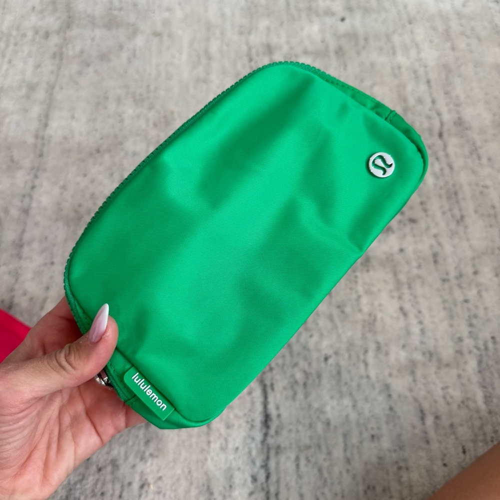NWT Lululemon belt bag